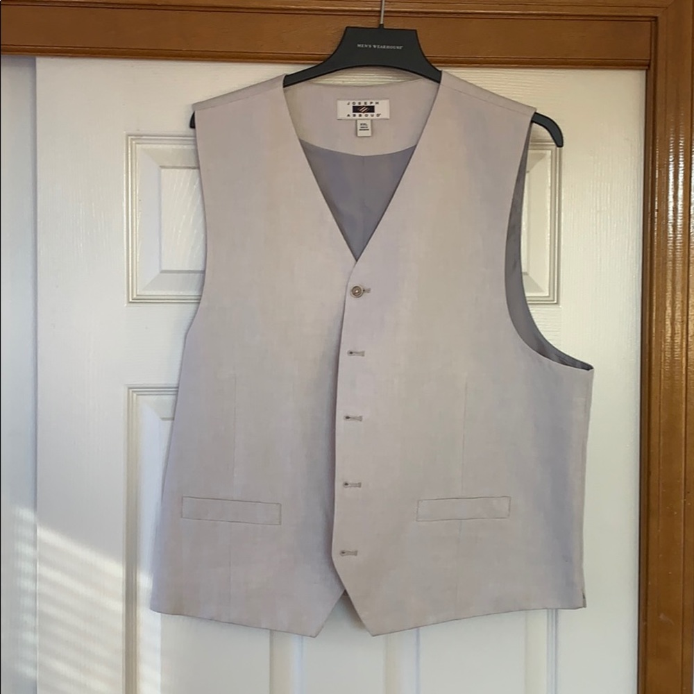 Tan Joseph Abboud vest